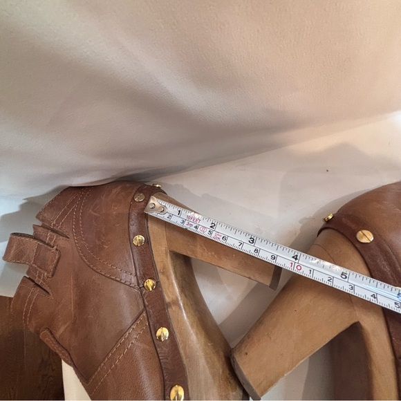TORY BURCH Sz 6.5 Leather High Wooden Heel Bootie Clogs Distressed Rivets Studs - Picture 5 of 12